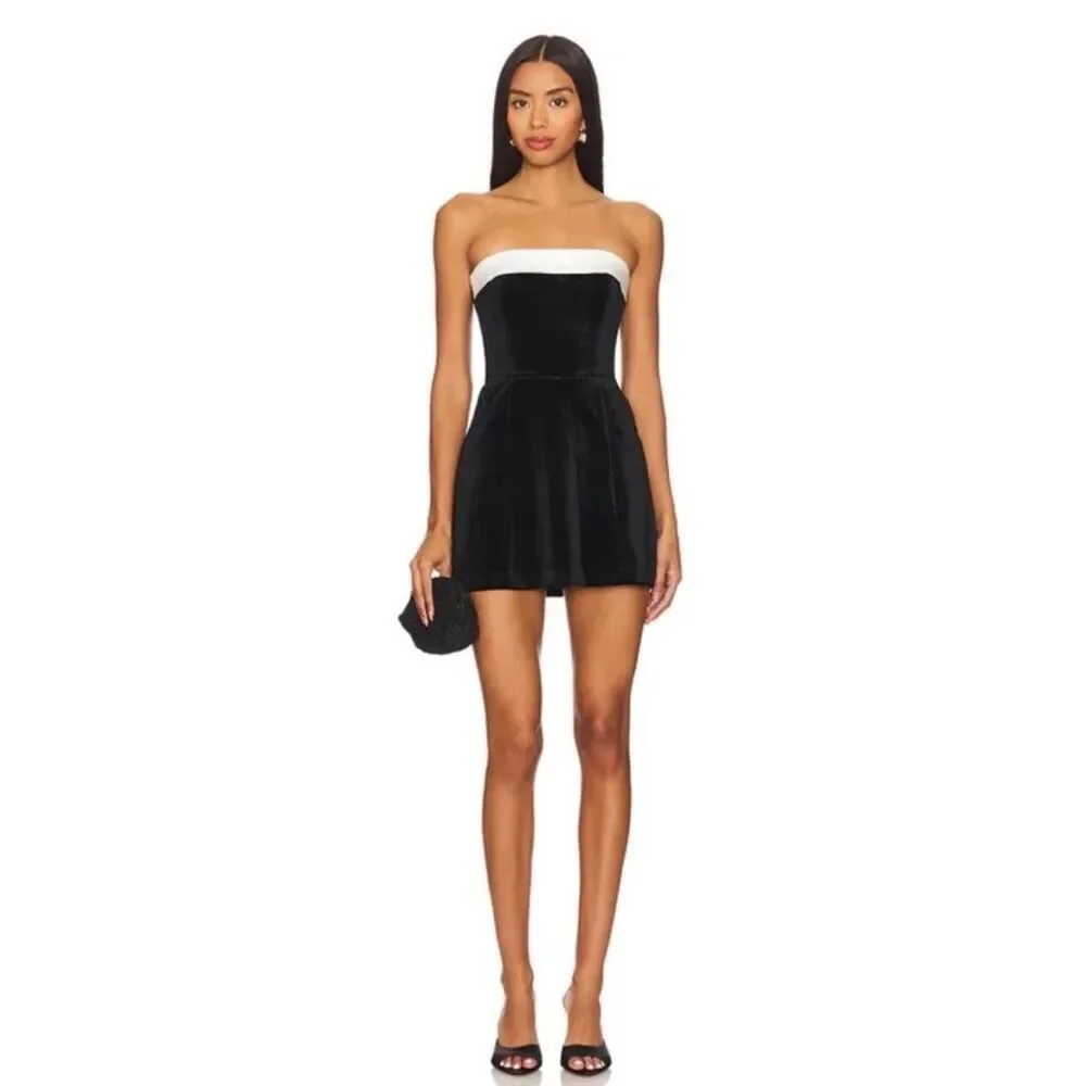 NWOT Amanda Uprichard Kerry Velvet Strapless Skort Romper Black White Medium